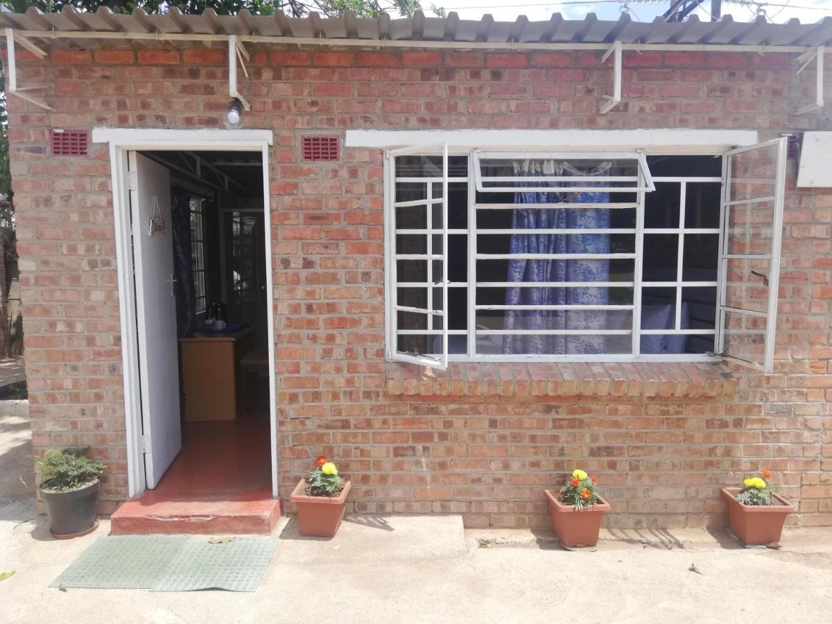 Savanna Bulawayo Esterno foto