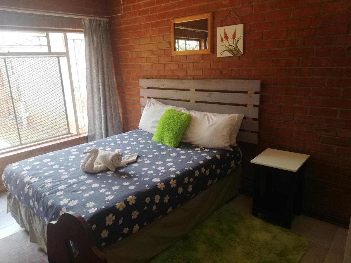 Savanna Bulawayo Esterno foto