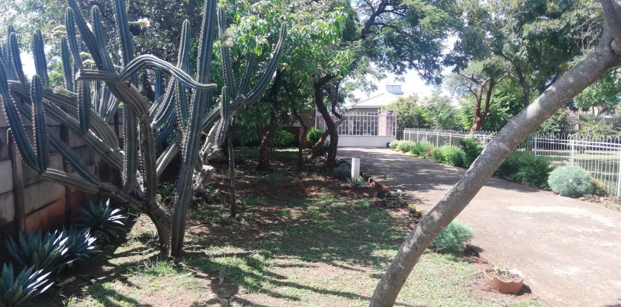 Savanna Bulawayo Esterno foto