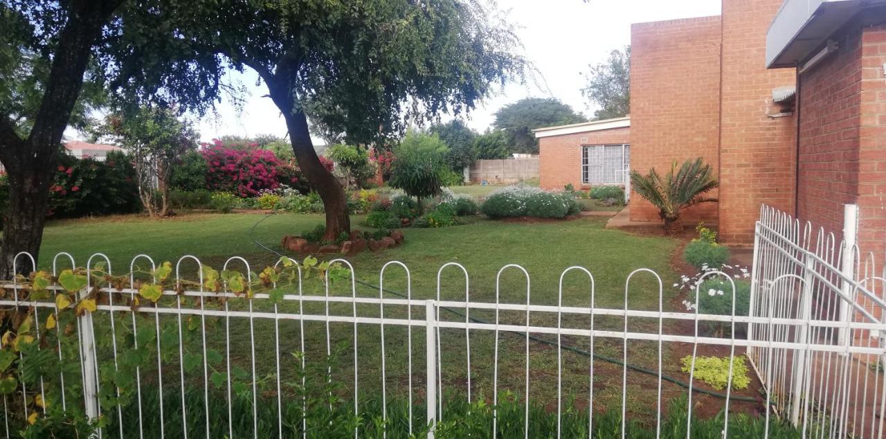 Savanna Bulawayo Esterno foto